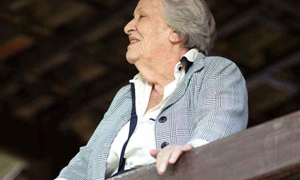 A educadora havia completado 100 anos em março deste ano -  (crédito: Divulgação / Salão de Econtro)