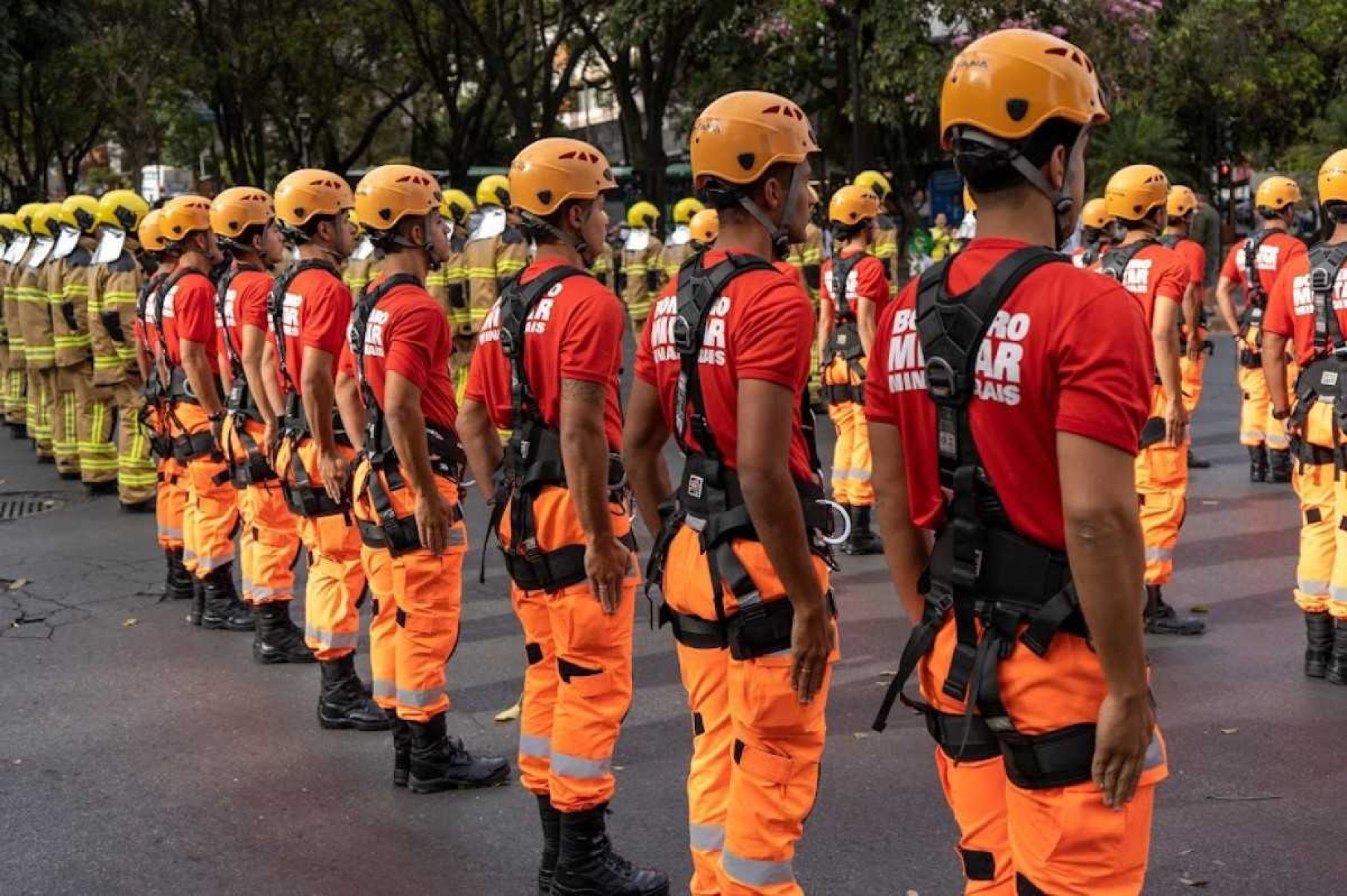 Concurso para o Corpo de Bombeiros tem salários de até R$ 11 mil