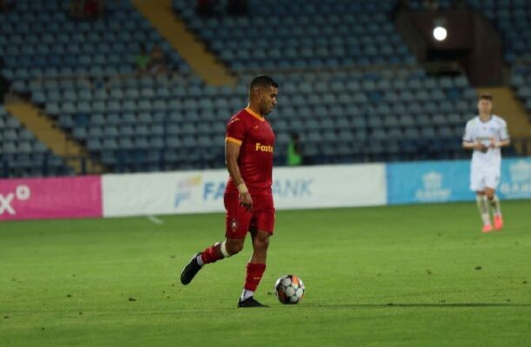 Lucas Villela, do Pyunik, analisa confrontos pela Conference League