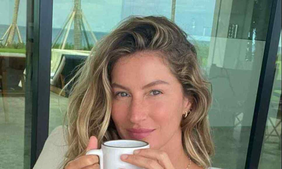 Gisele Bündchen deu rosto para a 
primeira capa da Revista do Correio -  (crédito: Reprodução/ Instagram (gisele))