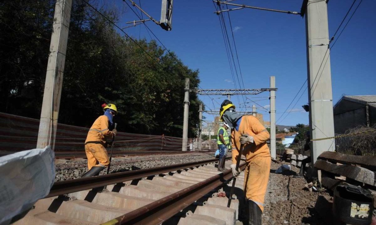 Obras da linha 2 devem começar em setembro deste ano -  (crédito: Alexandre Guzanshe/EM/D.A Press)