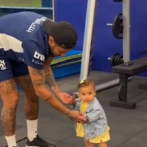 Em treino, Neymar aparece em momento fofo com filha Mavie - No Ataque Internacional