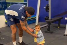 Em treino, Neymar aparece em momento fofo com filha Mavie
