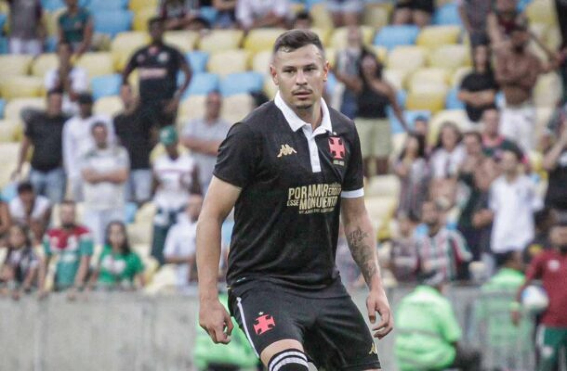 Hugo Moura ganha sequência e projeta ser ‘ídolo do Vasco’