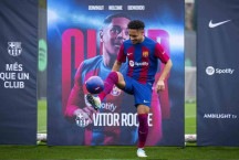 Equipe de Neymar deseja tirar Vitor Roque do Barcelona
