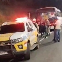 Vídeo: polícia prende motorista de ônibus que dirigia embriagado - Redes Sociais/Reprodução