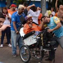 Parada do Orgulho da Pessoa com Deficiência movimenta a Savassi, em BH - Túlio Santos/EM/D.A.Press