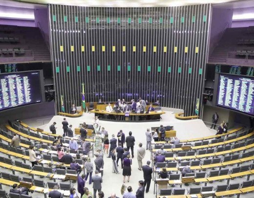 Foram 262 votos contrários e 136 a favor da emenda  -  (crédito: Mario Agra/Câmara dos Deputados)