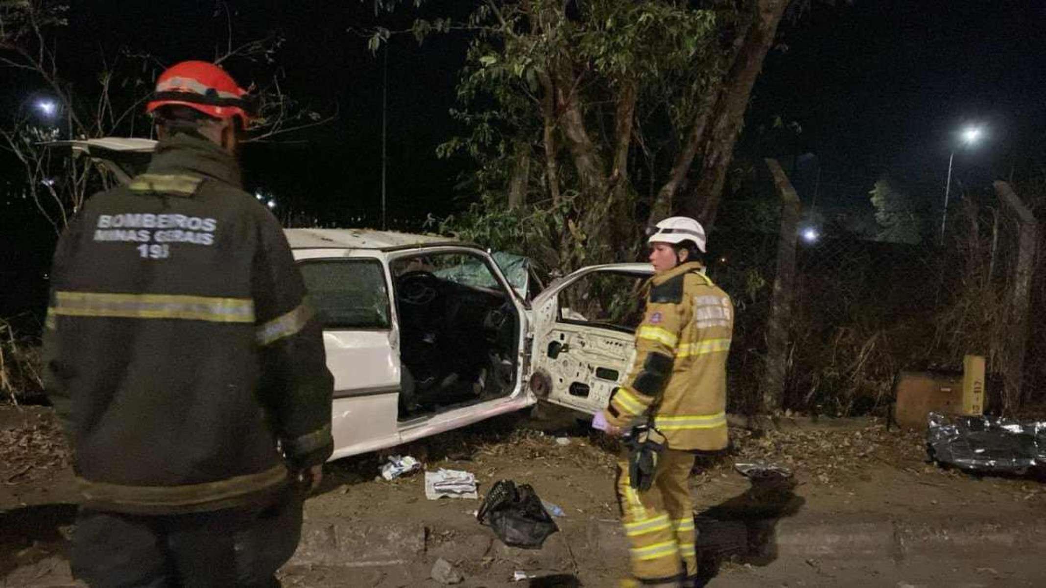 Acidente de carro deixa cinco feridos e um morto em Ipatinga