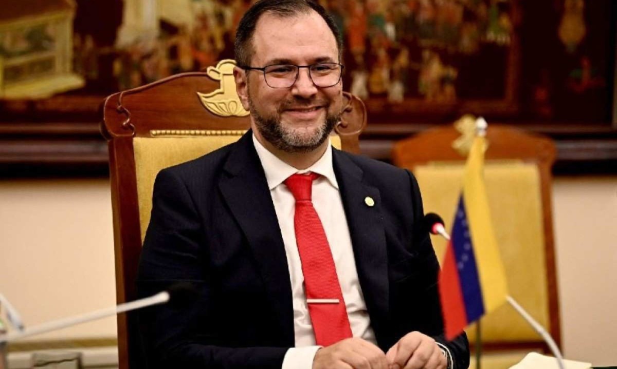 Comunicado que expulsa diplomatas da Venezuela foi publicado pelo chanceler Yvan Gil -  (crédito: Nhac Nguyen/AFP)