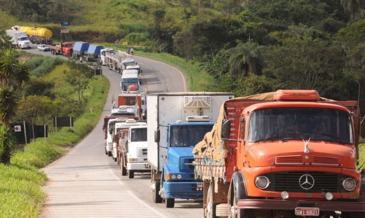 Interdições neste trecho irão acontecer até dia 14 de setembro, sempre começando às 13h e com duração de 3h -  (crédito: Beto Novaes/EM/D.A Press)