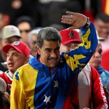 MST parabeniza Maduro por vitória em eleição venezuelana - JUAN BARRETO / AFP