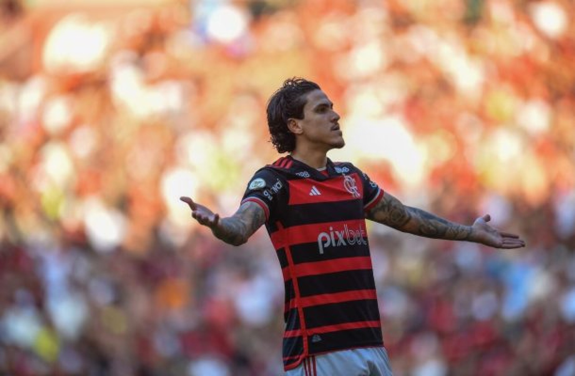 Pedro, do Flamengo, é o atual artilheiro no futebol mundial no ano