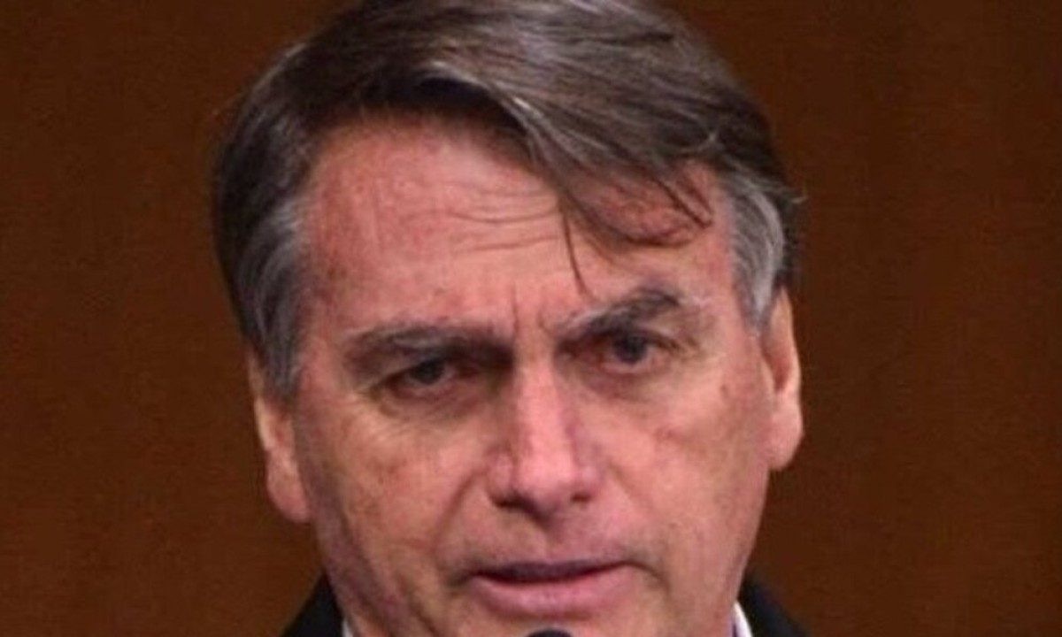 O ex-presidente Jair Bolsonaro também criticou o "silêncio generalizado" em relação ao aumento do número de casos da doença -  (crédito: Ed Alves/CB/DA.Press)