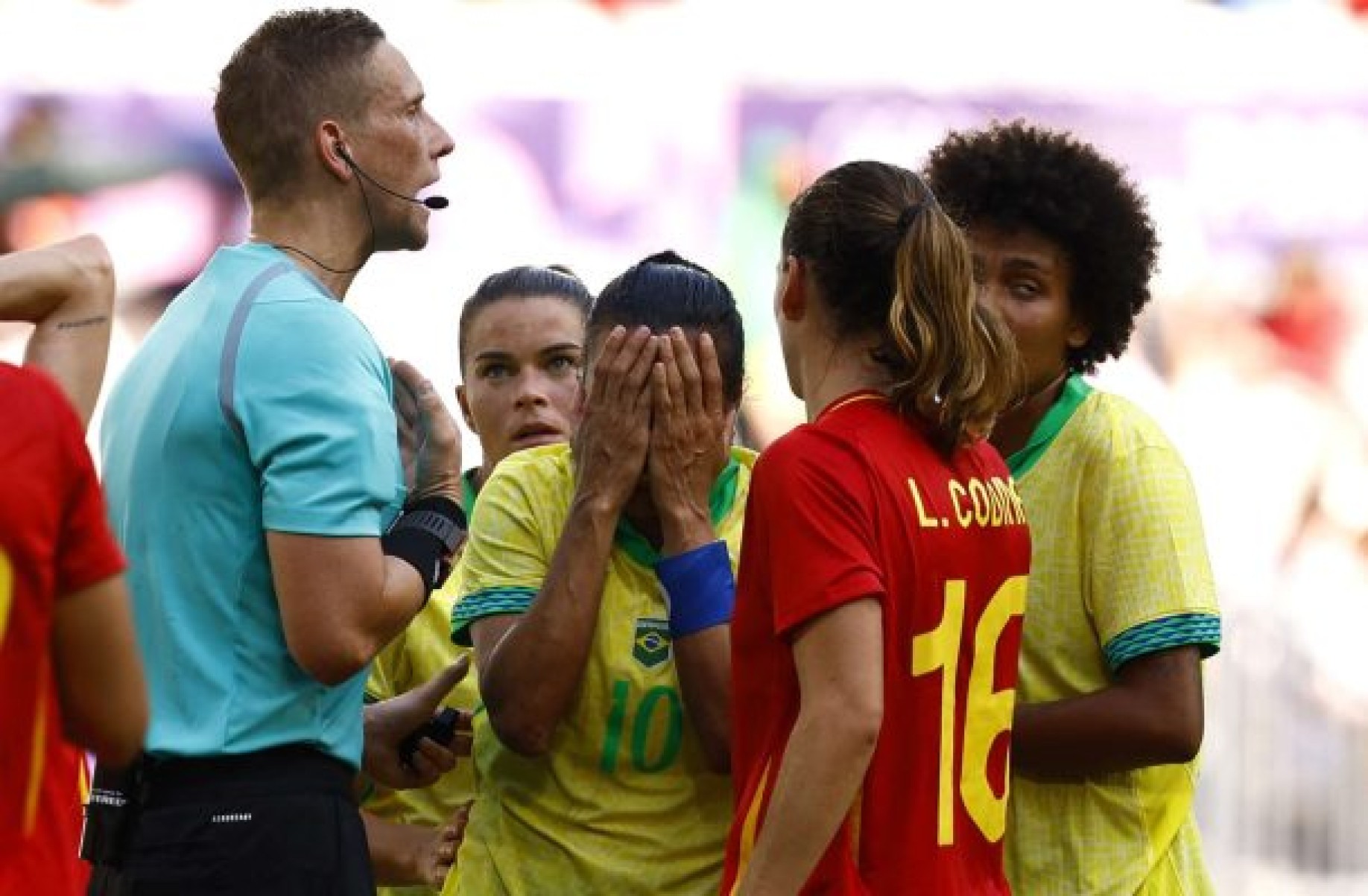 Comentarista detona Seleção Brasileira Feminina: ‘Proposta covarde’