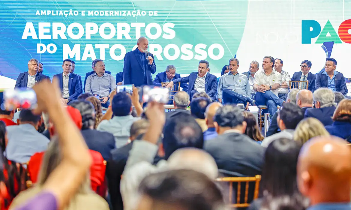 Lula entrega melhorias em aeroportos e casas populares em Mato Grosso -  (crédito: EBC)