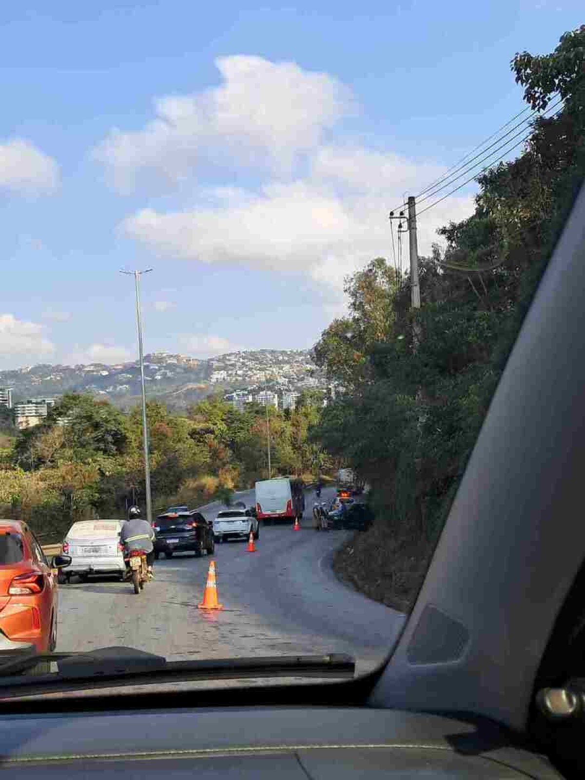 Congestionamento chega a 2 km 