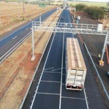 Balança de pesagem em movimento de rodovia mineira é aprovada pelo Inmetro - Divulgação/Ecovias