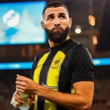Jogo com time de Benzema acaba em confusão e violência - No Ataque Internacional