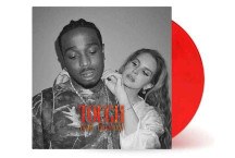 Lana Del Rey lança com Quavo o single vinil vermelho de 'Tough'