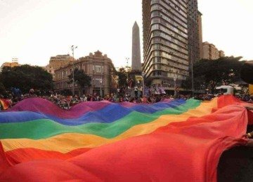 Parada LGBT+ em Santa Luzia, regi&atilde;o metropolitana de Belo Horizonte. -  (crédito: Tulio Santos/EM/D.A Press)