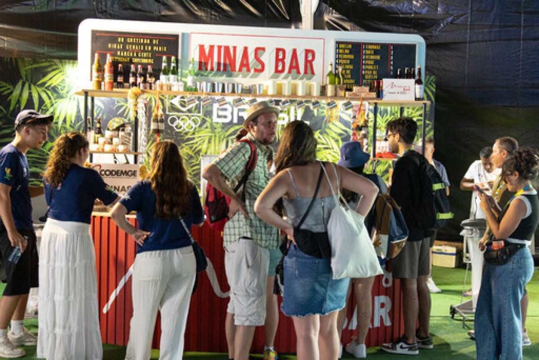 Bar de estufa, filas e torresmo: o sucesso da comida mineira nas Olimpíadas