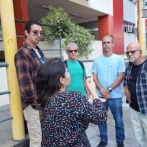 Surdo é acusado de aplicar golpe em deficientes auditivos