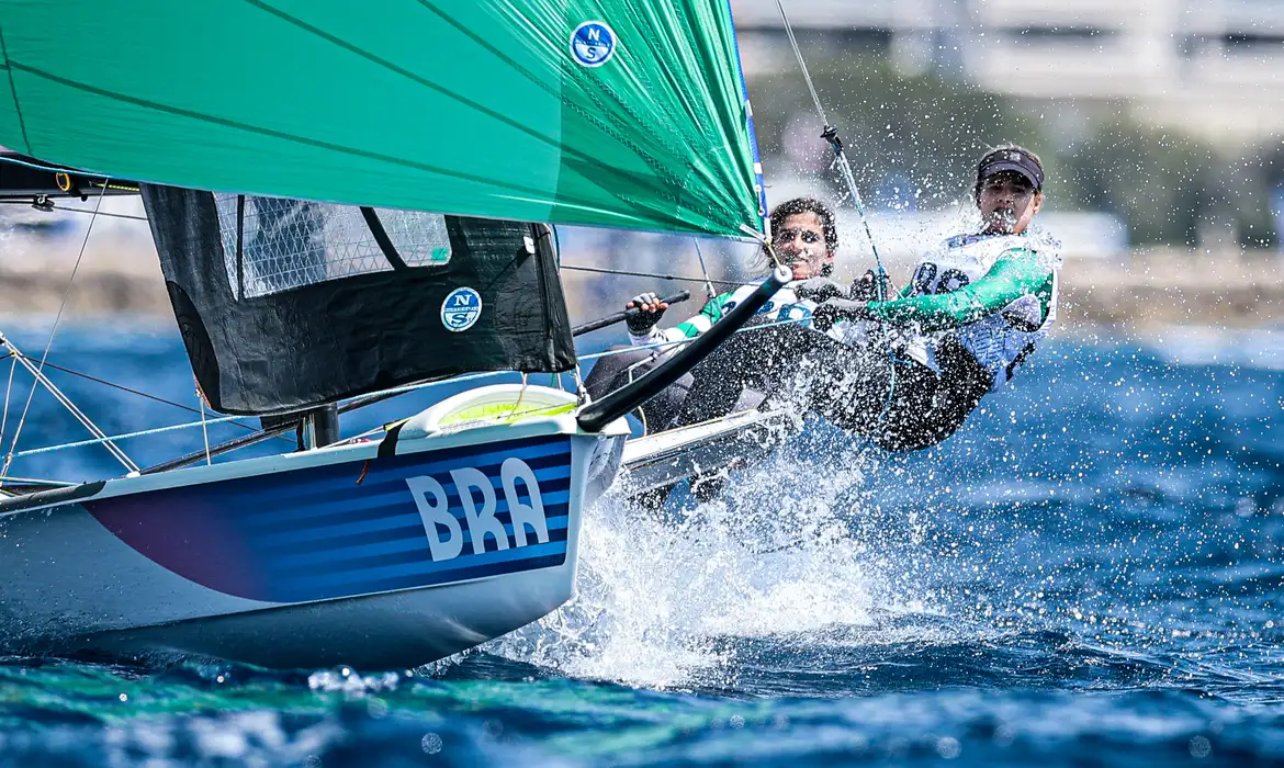 Vela: Martine e Kahena adiam sonho do tricampeonato olímpico em Paris -  (crédito: EBC)