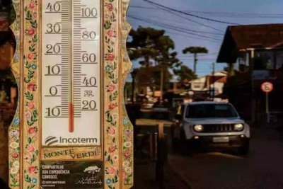 O distrito de Camanducaia, Monte Verde, registrou 4,3&deg;C &agrave;s 7h desta sexta. O registro foi a temperatura mais fria do pa&iacute;s hoje. -  (crédito: Tom Araújo/Divulgação)