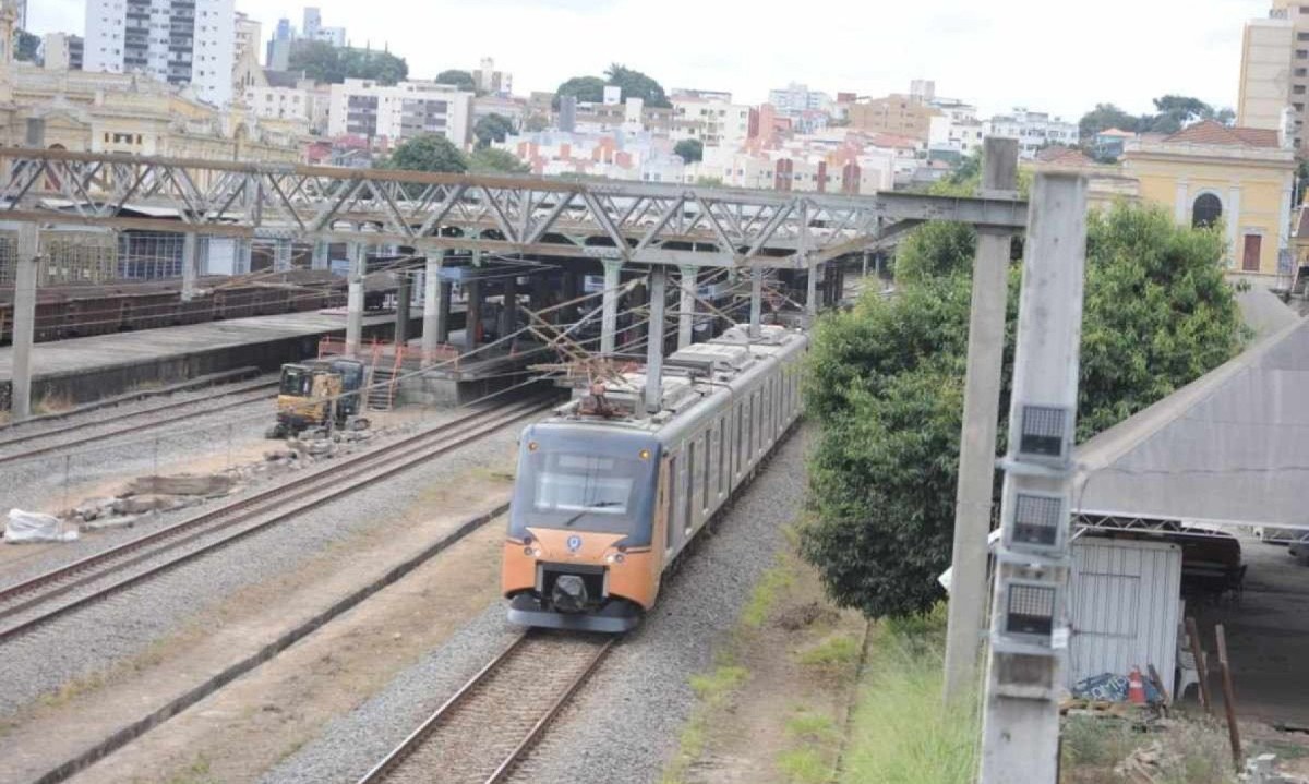 Intervalo do Metrô de BH neste final de semana é de 28 minutos -  (crédito: Alexandre Guzanshe/EM/D.A. Press)