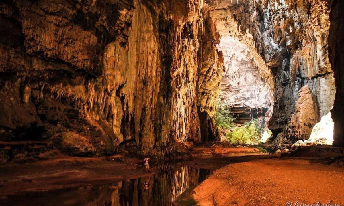 

Gruta do Janelão, destino que encanta no Parque Nacional Cavernas do Peruaçu

 -  (crédito: Cassandra Cury/Reprodução)