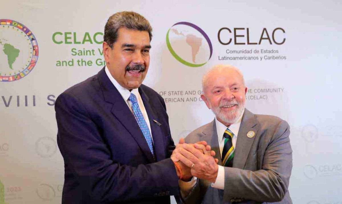 Lula com Maduro: o ativismo diplomático de natureza ideológica de Lula na América Latina coleciona fracassos -  (crédito: AFP)