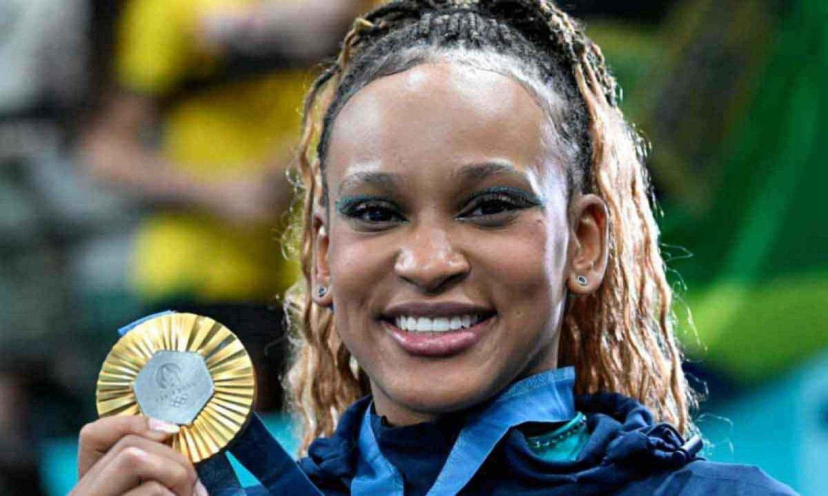 Brasileira Rebeca Andrade conquistou ontem medalha de ouro no solo em Paris e se tornou a maior medalhista olímpica do Brasil
 -  (crédito: Leandro Couri/EM/D.A Press)