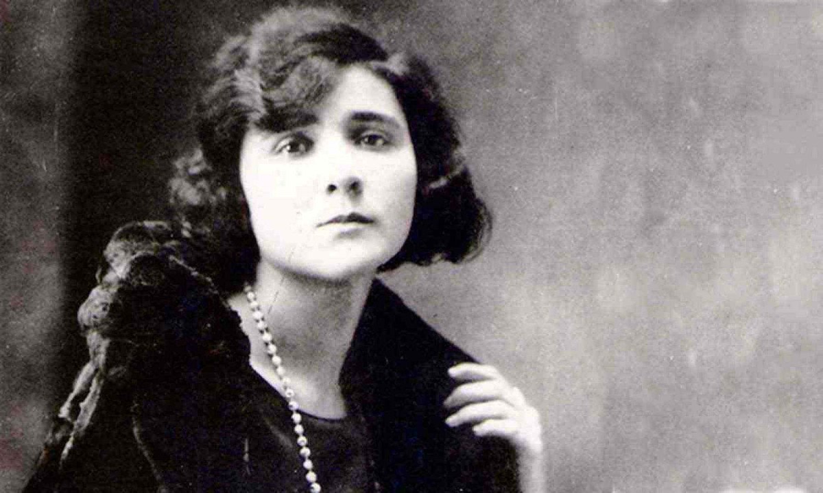 Florbela Espanca (1894-1930) foi a primeira mulher em língua portuguesa a declarar-se poeticamente em estado de cio
 -  (crédito: Reprodução/Internet)