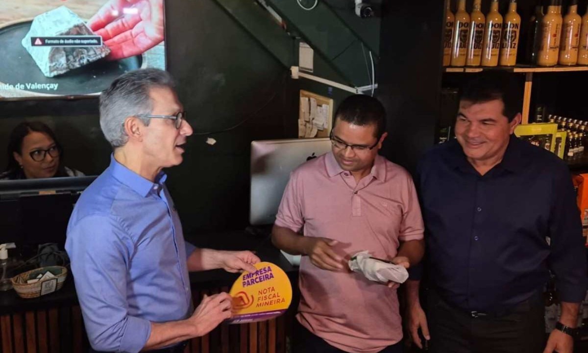 Programa foi lançado no Mercado Central ao lado do secretário de Estado de Fazenda (SEF), Luiz Claudio Gomes e do deputado estadual Bosco  -  (crédito: Jair Amaral/EM/D.A Press)