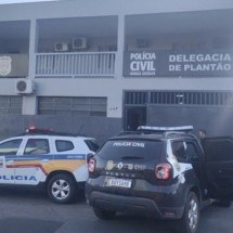 Homem passa a madrugada perseguindo e agredindo a ex em Patos de Minas - Rede de Noticias