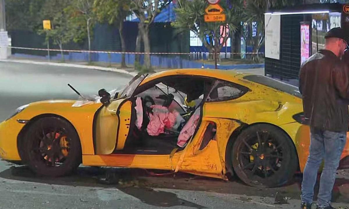 Porsche conduzido por Sauceda, acusado de atropelar e matar motoboy em São Paulo -  (crédito: Reprodução/TV Globo)