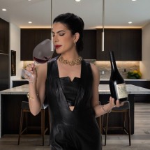 Camila Cenci explica como harmonizar comida e vinho
 - DINO