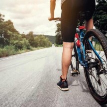 Andar de bicicleta protege os joelhos contra artrose, diz estudo - Freepik