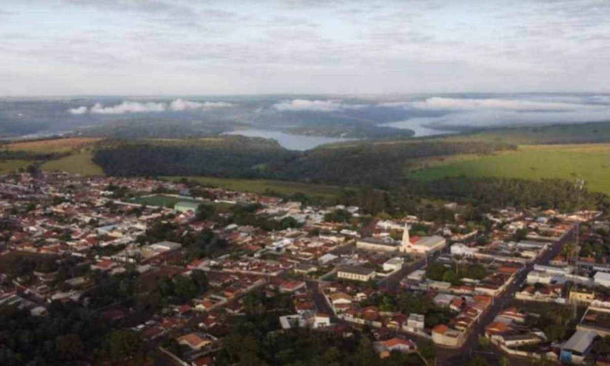 Às margens do Rio Araguari, Indianópolis, município no Triângulo Mineiro, irá receber projeto-piloto de sistema da Defesa Civil -  (crédito: Reprodução vídeo)