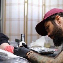 Brasileiro vence diversos prêmios de tatuagem na Flórida - DINO