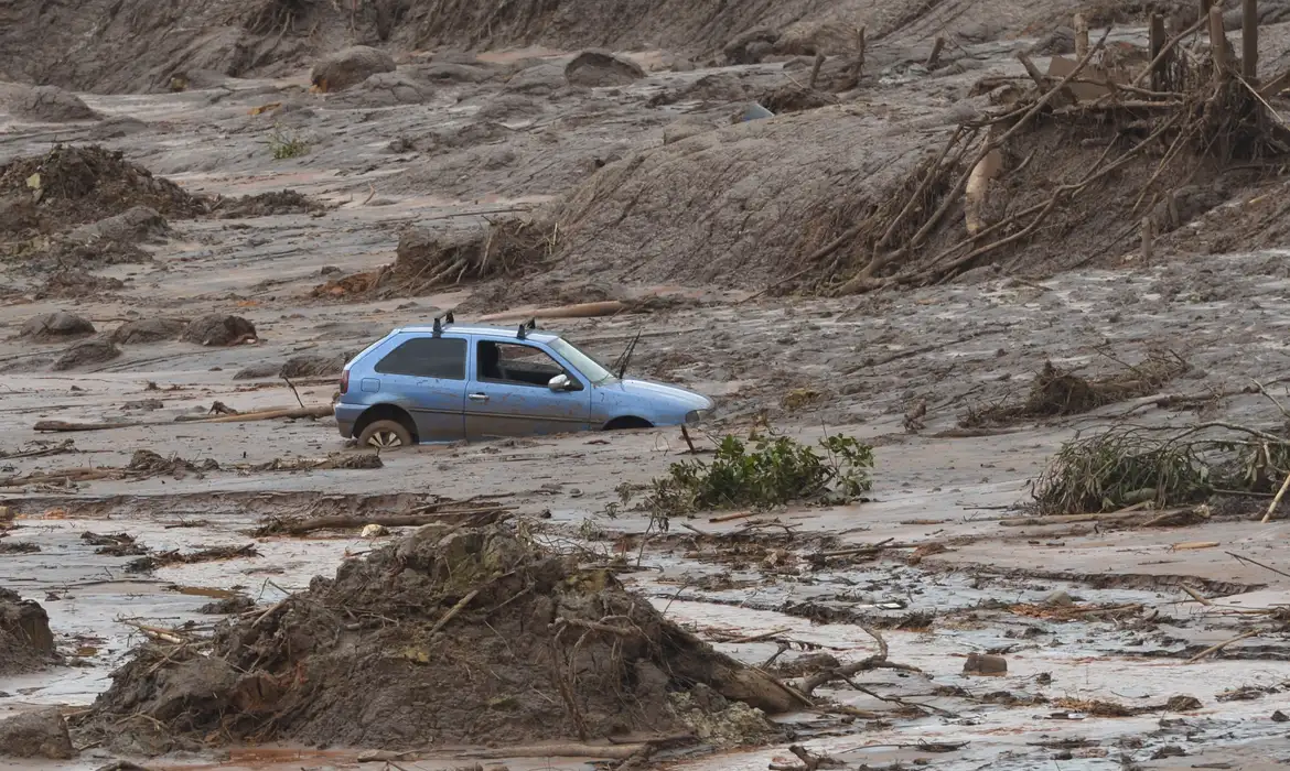 Samarco, Vale, BHP e Renova são condenadas por “narrativa fantasiosa” -  (crédito: EBC)