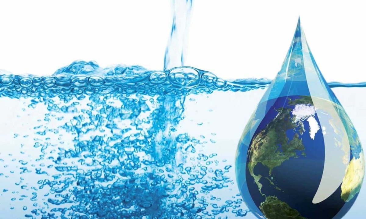 Acesso à água potável é uma necessidade da população brasileira -  (crédito: DINO)