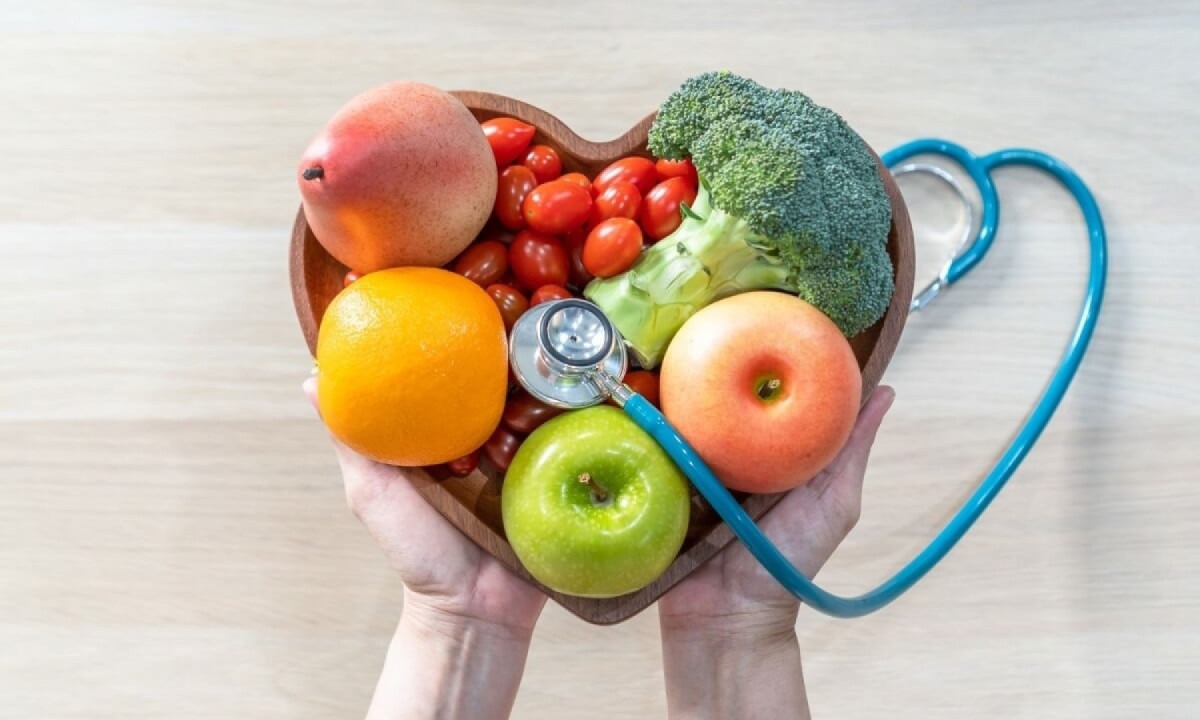 O cuidado com a alimentação é essencial para o controle do colesterol (Imagem: Chinnapong | Shutterstock) -  (crédito: EdiCase)