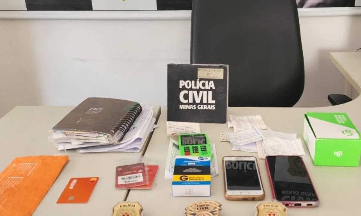 A mulher tem passagem pelo sistema prisional e possui extensa ficha criminal com registros de furtos, roubos e estelionatos -  (crédito: Divulgação PCMG)