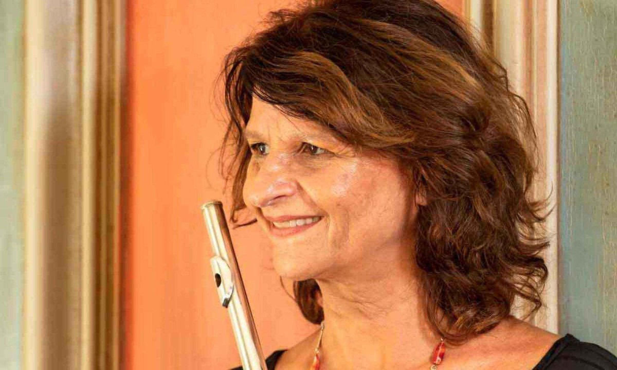 Flautista Andrea Ernest Dias é a convidada especial do projeto BH Instrumental
 -  (crédito: Ana Branco/divulgação)