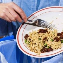 Evitar o desperdício de alimentos requer máxima atenção da sociedade  - DINO