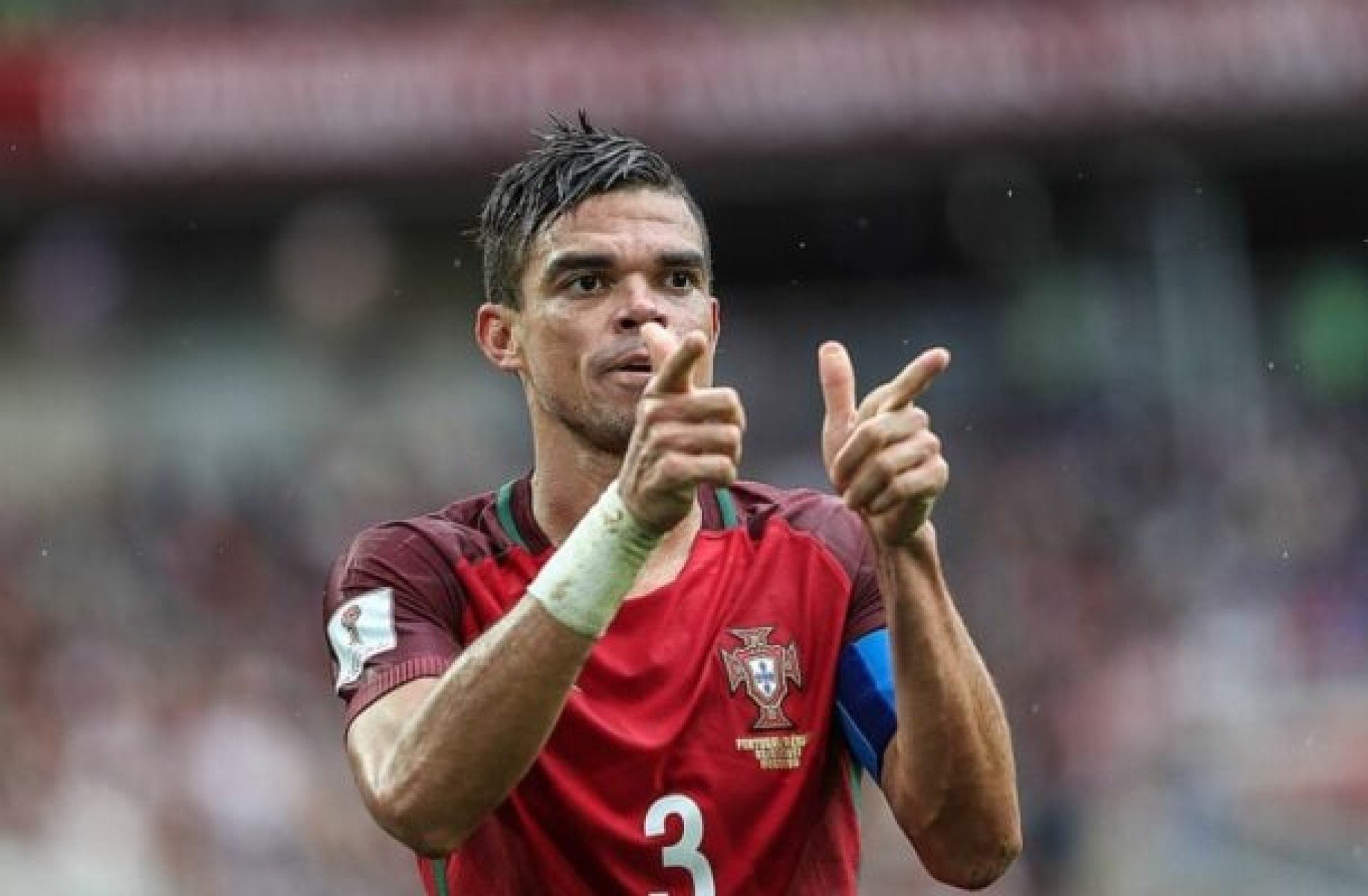 Jogador do Cruzeiro homenageia campeão europeu que anunciou aposentadoria