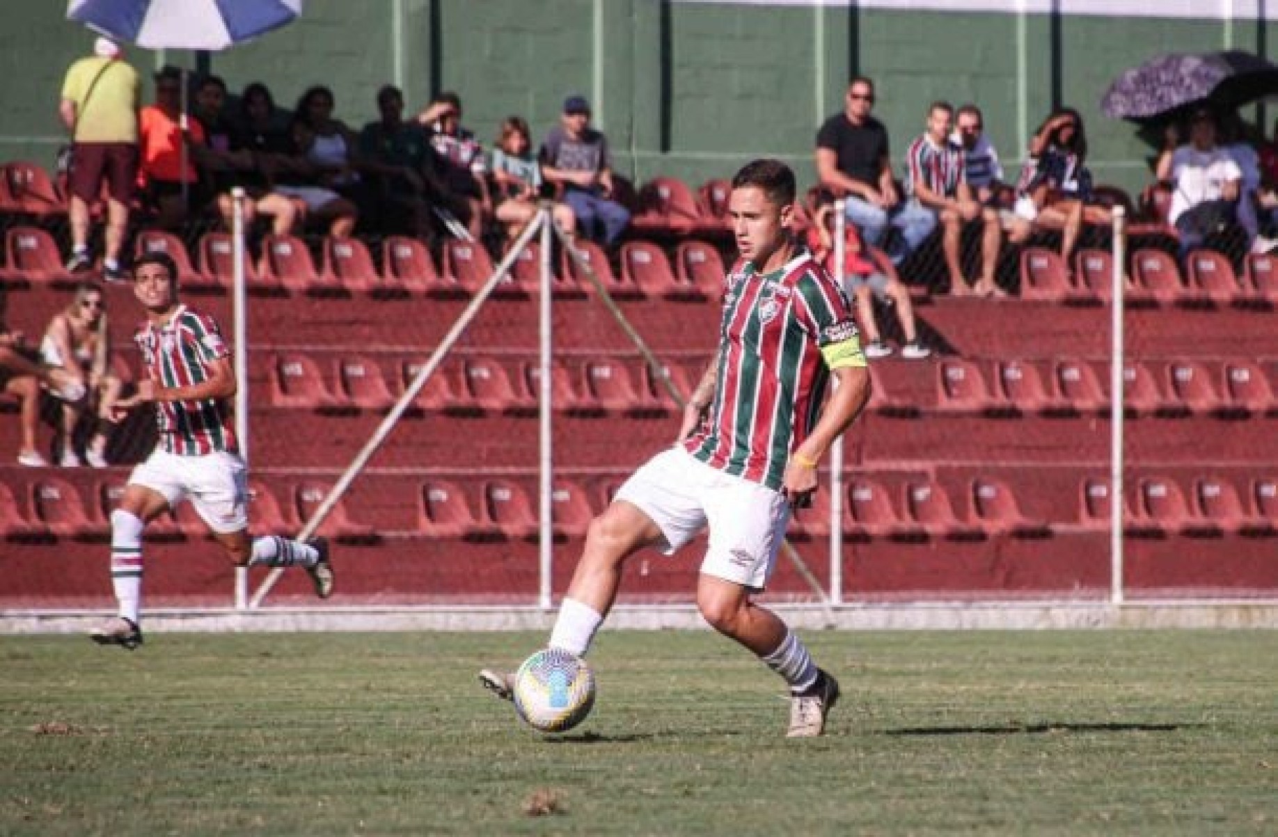 Camisa 10 do Fluminense Sub-20, Arthur celebra virada contra o Palmeiras