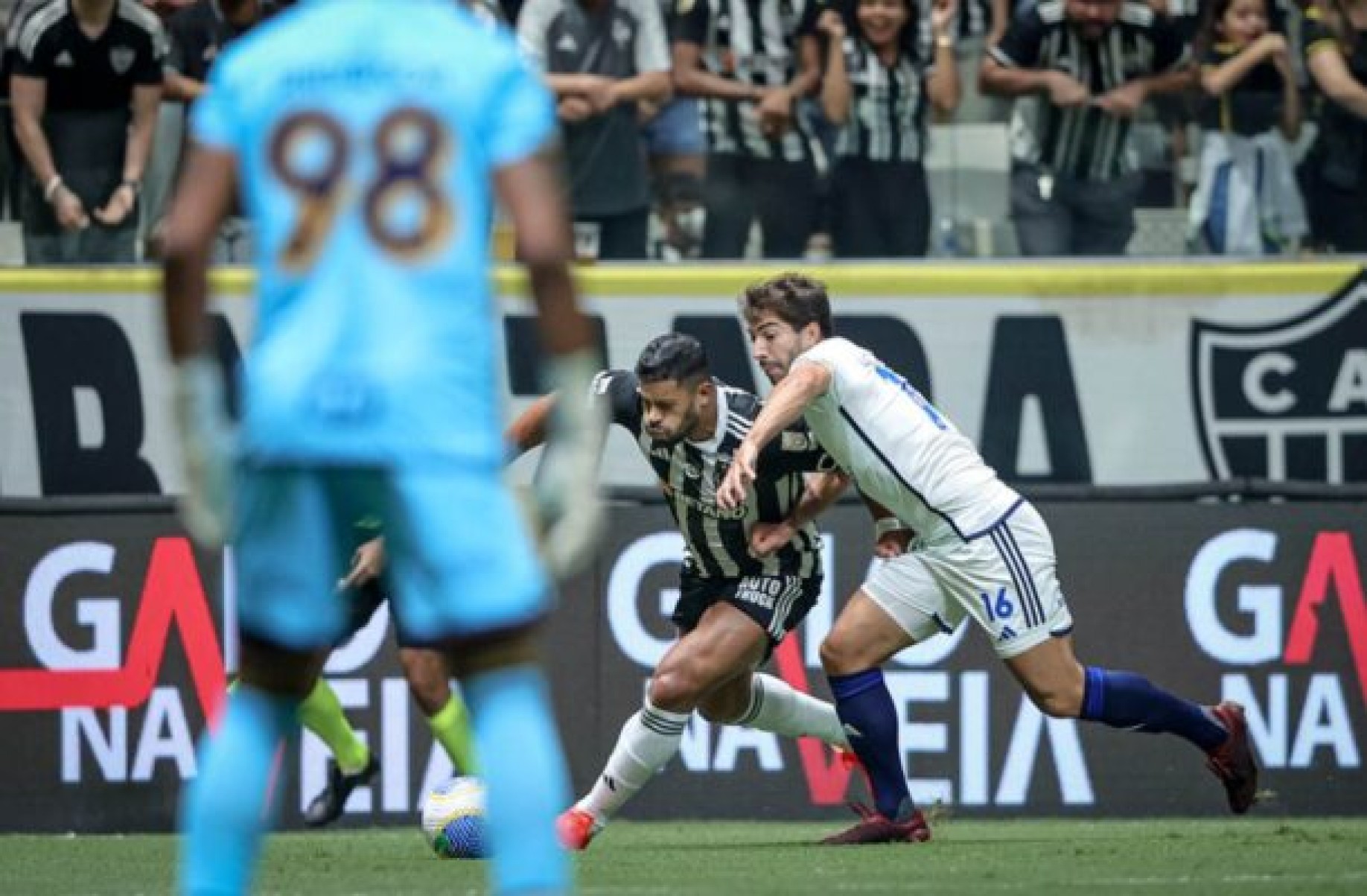 Cruzeiro x Atlético: arbitragem de Copa do Mundo definida para o clássico